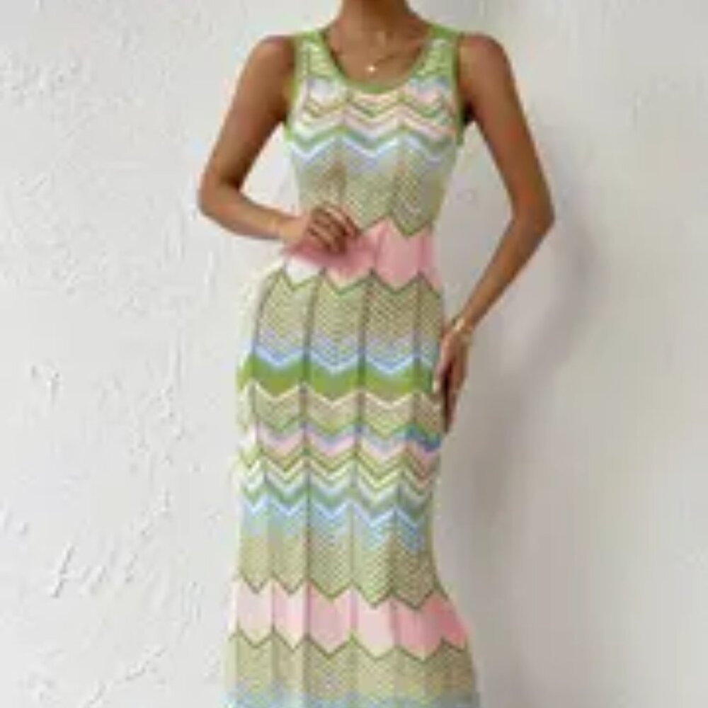 NWT Spring/Summer Sleeveless Knit Sweater Dress Size 12